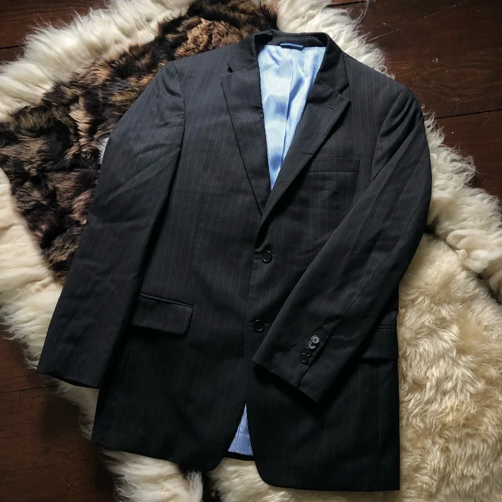 Tommy Hilfiger suit separates R40